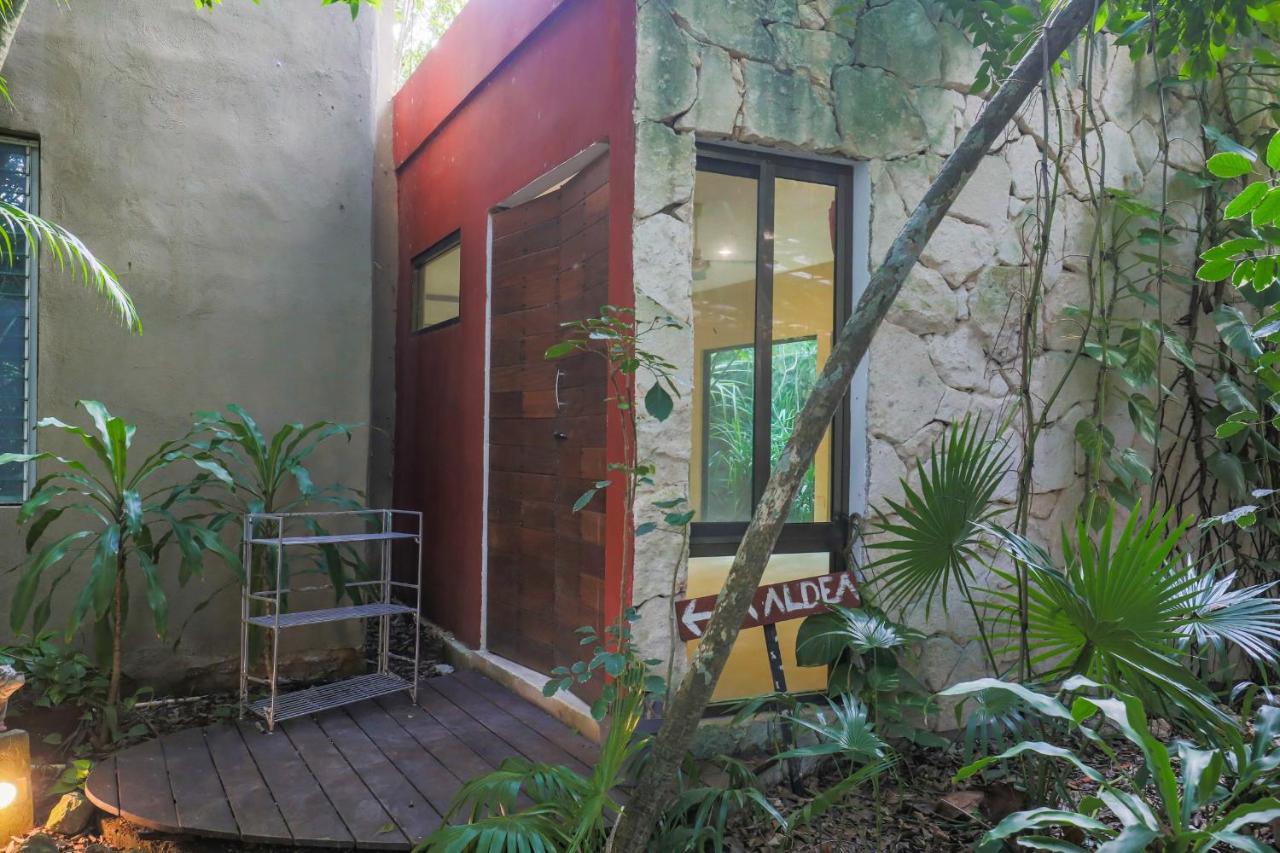 Guest House La Aldea Holistic Experience Cancun Exterior photo