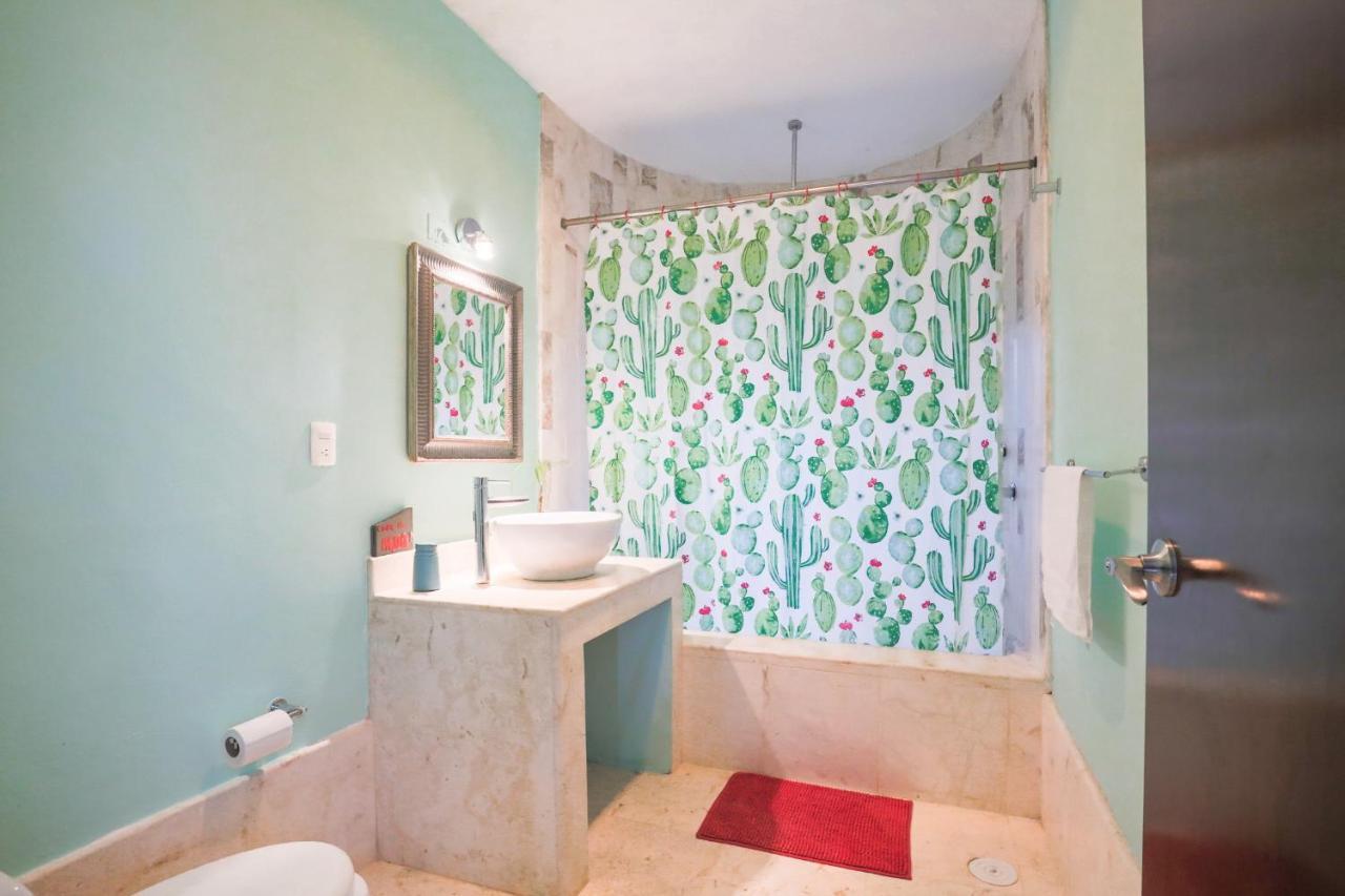 Guest House La Aldea Holistic Experience Cancun Exterior photo
